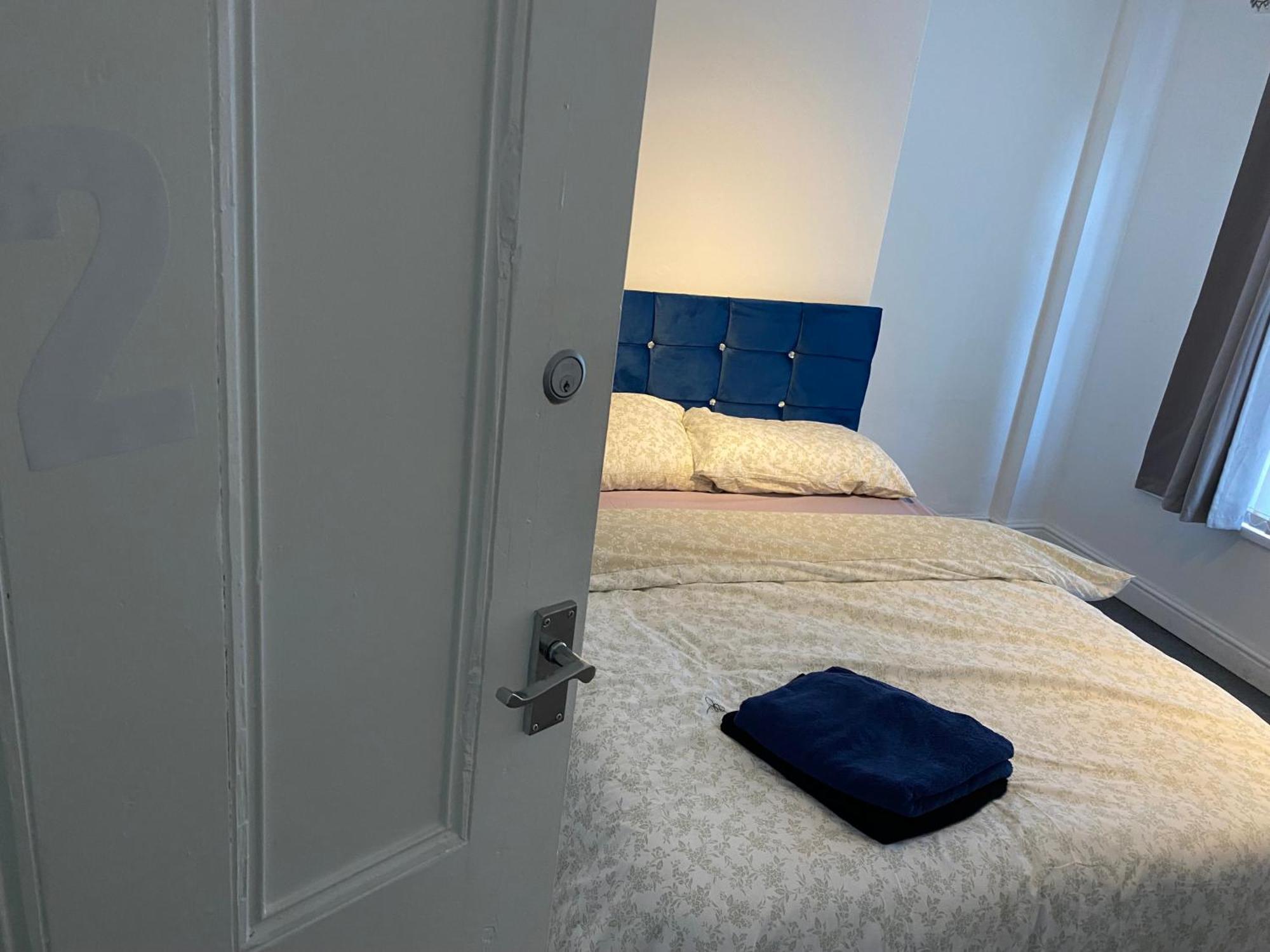 Marvellous Room 2 Stoke-on-Trent 외부 사진